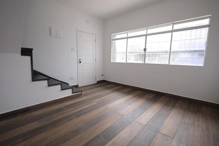 Sala de casa para alugar com 2 quartos, 130m² em Vila Gilda, Santo André