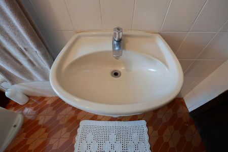 Casa para alugar com 330m², 3 quartos e 5 vagas Casa para alugar com 330m², 3 quartos e 5 vagasBanheiro de serviço