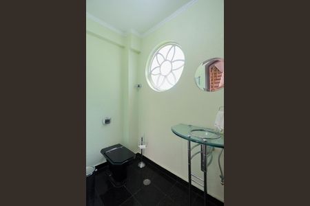 Casa para alugar com 330m², 3 quartos e 5 vagas Casa para alugar com 330m², 3 quartos e 5 vagasLavabo