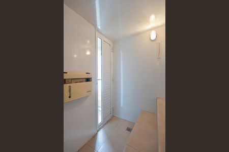 Casa para alugar com 330m², 3 quartos e 5 vagas Casa para alugar com 330m², 3 quartos e 5 vagasSauna