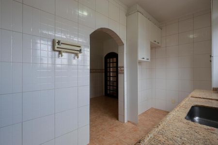 Casa para alugar com 330m², 3 quartos e 5 vagas Casa para alugar com 330m², 3 quartos e 5 vagasCozinha