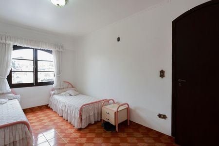Casa para alugar com 330m², 3 quartos e 5 vagas Casa para alugar com 330m², 3 quartos e 5 vagasQuarto de serviço