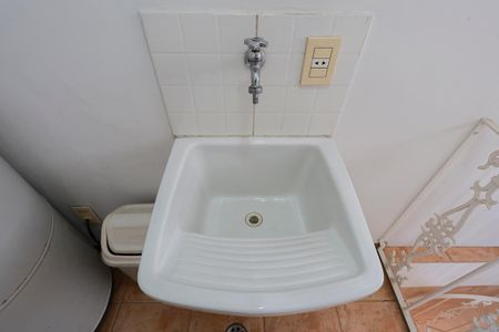Casa para alugar com 330m², 3 quartos e 5 vagas Casa para alugar com 330m², 3 quartos e 5 vagasÁrea de serviço 1