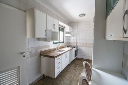 Apartamento à venda com 95m², 3 quartos e 2 vagas Apartamento à venda com 95m², 3 quartos e 2 vagasCozinha