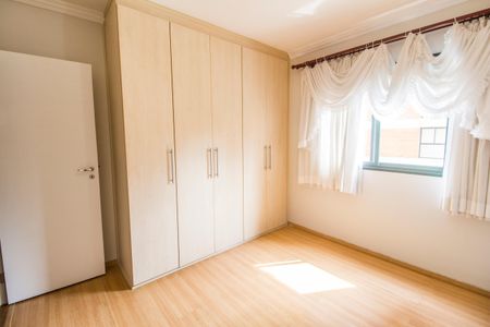 Apartamento à venda com 95m², 3 quartos e 2 vagas Apartamento à venda com 95m², 3 quartos e 2 vagasSuíte