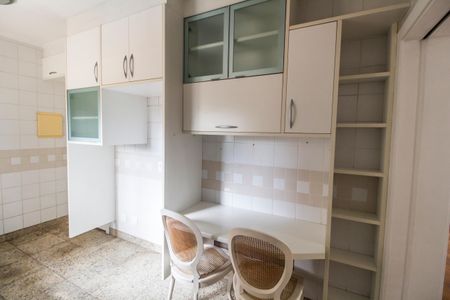Apartamento à venda com 95m², 3 quartos e 2 vagas Apartamento à venda com 95m², 3 quartos e 2 vagasCozinha