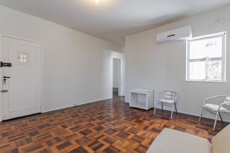 Sala de apartamento para alugar com 1 quarto, 69m² em Rio Branco, Porto Alegre