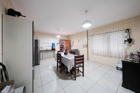 Casa à venda com 200m², 3 quartos e 3 vagasCozinha