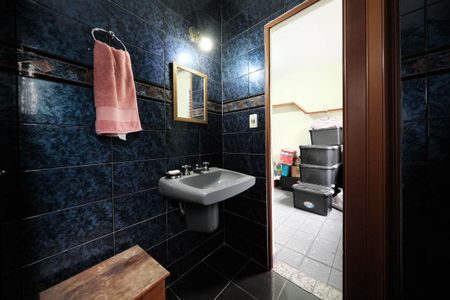 Casa à venda com 200m², 3 quartos e 3 vagasSuíte 2 Banheiro