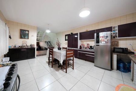 Casa à venda com 200m², 3 quartos e 3 vagasCozinha