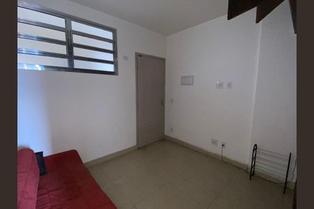 Apartamento à venda com 37m², 1 quarto e sem vaga Apartamento à venda com 37m², 1 quarto e sem vagaSala