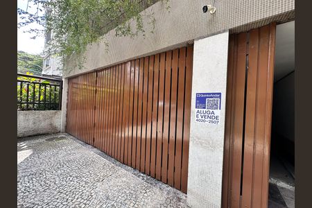 Apartamento à venda com 80m², 3 quartos e 2 vagasPlaquinha