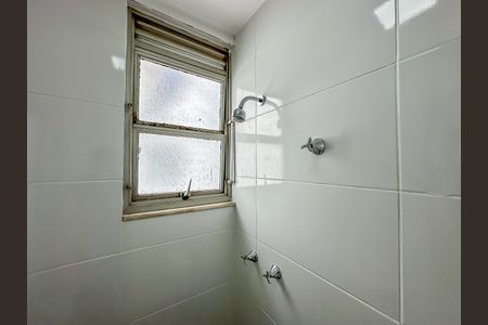 Apartamento à venda com 80m², 3 quartos e 2 vagasBanheiro de Serviço