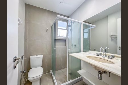 Apartamento à venda com 80m², 3 quartos e 2 vagasBanheiro