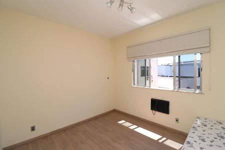 Quarto de apartamento para alugar com 2 quartos, 90m² em Tauá, Rio de Janeiro