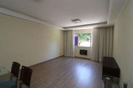 Sala de apartamento para alugar com 2 quartos, 90m² em Tauá, Rio de Janeiro