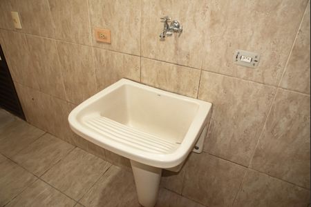 Casa à venda com 202m², 3 quartos e 1 vagaÁrea de Serviço