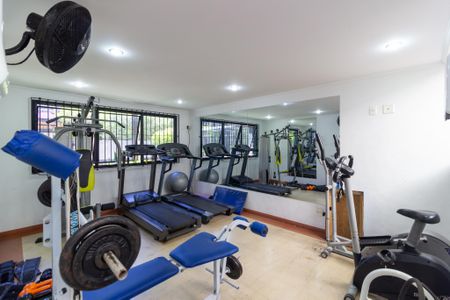 Apartamento para alugar com 35m², 1 quarto e 1 vaga Apartamento para alugar com 35m², 1 quarto e 1 vagaÁrea comum - Academia