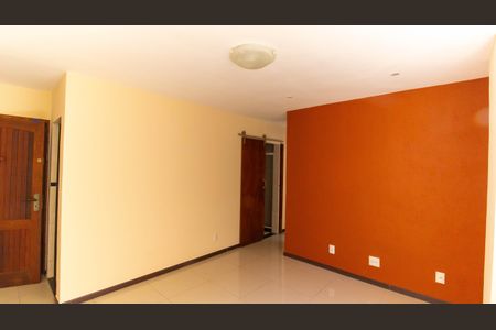 Sala de apartamento à venda com 2 quartos, 52m² em Cubango, Niterói