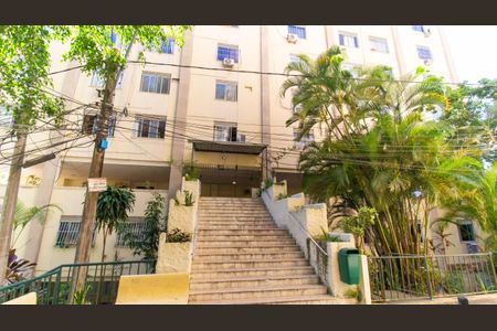 Apartamento à venda com 52m², 2 quartos e 1 vaga Apartamento à venda com 52m², 2 quartos e 1 vagaFachada