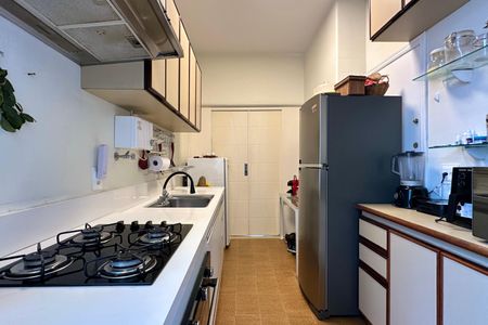 Apartamento à venda com 75m², 2 quartos e 1 vaga Apartamento à venda com 75m², 2 quartos e 1 vagaCozinha