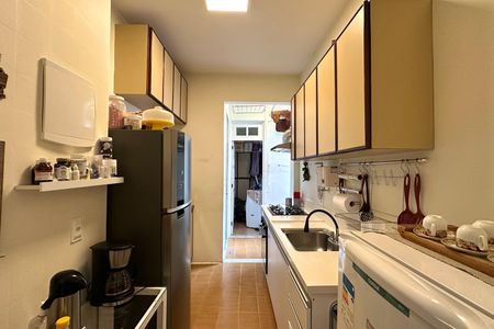 Apartamento à venda com 75m², 2 quartos e 1 vaga Apartamento à venda com 75m², 2 quartos e 1 vagaCozinha