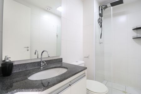 Banheiro Social de apartamento à venda com 1 quarto, 31m² em Água Branca, São Paulo