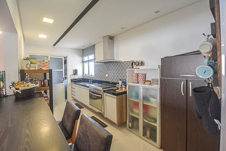 Apartamento à venda com 107m², 3 quartos e 2 vagasCozinha