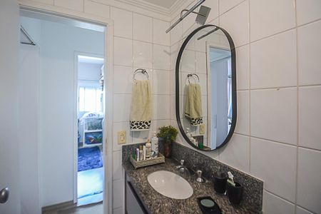 Apartamento à venda com 107m², 3 quartos e 2 vagasBanheiro