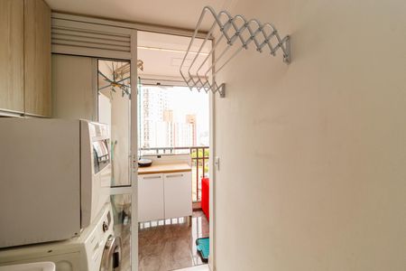 Apartamento à venda com 62m², 1 quarto e 1 vaga Apartamento à venda com 62m², 1 quarto e 1 vagaÁrea de Serviço