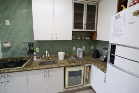 Apartamento à venda com 70m², 2 quartos e 1 vagaCozinha 