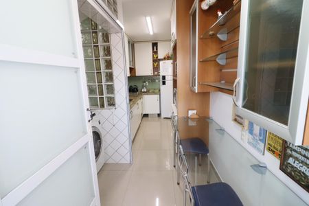Apartamento à venda com 70m², 2 quartos e 1 vagaCozinha 