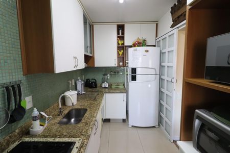 Apartamento à venda com 70m², 2 quartos e 1 vagaCozinha 