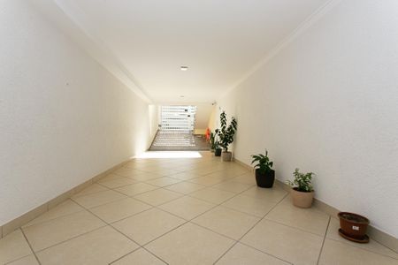 Casa à venda com 200m², 3 quartos e 4 vagas Casa à venda com 200m², 3 quartos e 4 vagasGaragem