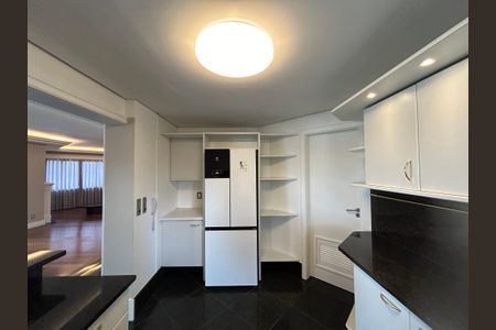 Apartamento para alugar com 169m², 3 quartos e 2 vagasCozinha