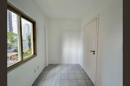 Apartamento para alugar com 169m², 3 quartos e 2 vagasQuarto 2