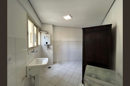 Apartamento para alugar com 169m², 3 quartos e 2 vagasÁrea de Serviço