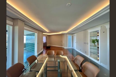 Apartamento para alugar com 169m², 3 quartos e 2 vagasSala