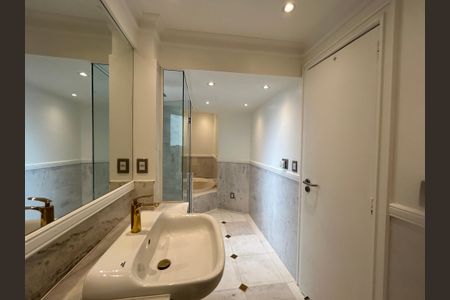 Apartamento para alugar com 169m², 3 quartos e 2 vagasBanheiro da Suíte