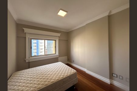 Apartamento para alugar com 169m², 3 quartos e 2 vagasQuarto