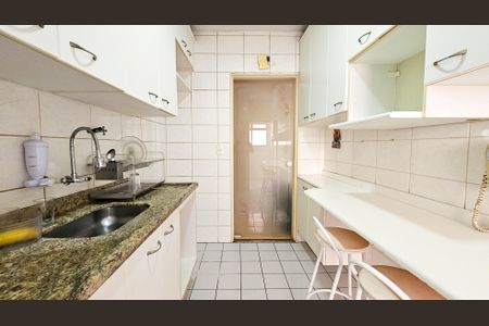 Apartamento à venda com 64m², 2 quartos e 1 vaga Apartamento à venda com 64m², 2 quartos e 1 vagaCozinha