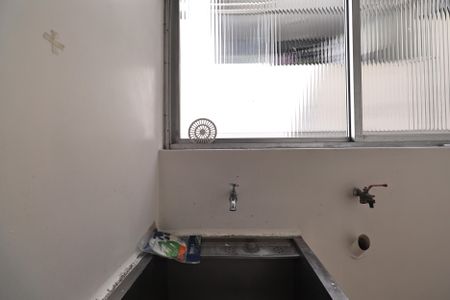 Apartamento à venda com 80m², 3 quartos e 1 vagaÁrea de Serviço