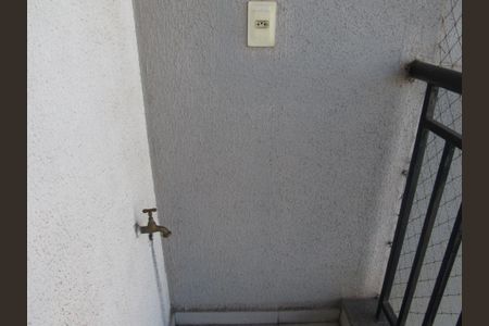 Varanda de apartamento para alugar com 2 quartos, 49m² em São Pedro, Osasco