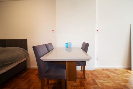 Studio à venda com 38m², 1 quarto e sem vaga Studio à venda com 38m², 1 quarto e sem vagaStudio