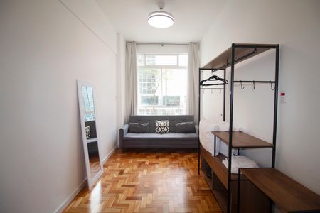 Studio à venda com 38m², 1 quarto e sem vaga Studio à venda com 38m², 1 quarto e sem vagaStudio