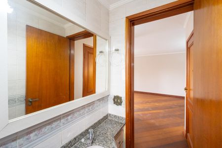 Apartamento à venda com 156m², 4 quartos e 2 vagas Apartamento à venda com 156m², 4 quartos e 2 vagasLavabo
