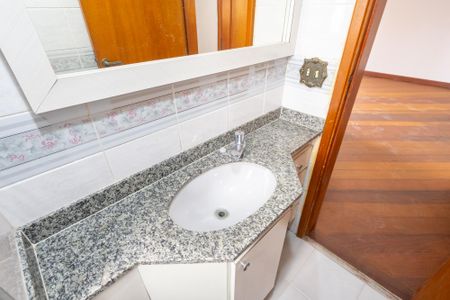 Apartamento à venda com 156m², 4 quartos e 2 vagas Apartamento à venda com 156m², 4 quartos e 2 vagasLavabo