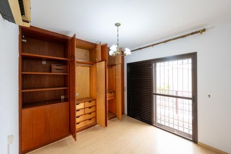 Apartamento à venda com 156m², 4 quartos e 2 vagas Apartamento à venda com 156m², 4 quartos e 2 vagasSuíte 2