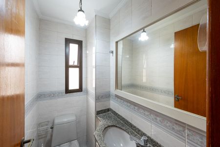 Apartamento à venda com 156m², 4 quartos e 2 vagas Apartamento à venda com 156m², 4 quartos e 2 vagasLavabo