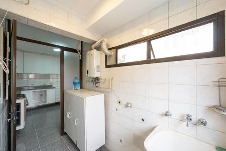 Apartamento à venda com 156m², 4 quartos e 2 vagas Apartamento à venda com 156m², 4 quartos e 2 vagasLavanderia